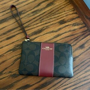 Coach Corner Zip Wristlet In Signature Canvas With Cherry Stripe